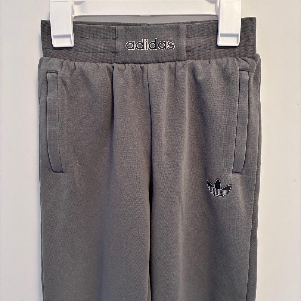 Adidas Boy's Active Athletic Joggers Sweatpants Gray Size S - Picture 2 of 7